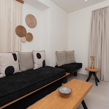 Aristotle Suites Adamantas  Bagian luar foto
