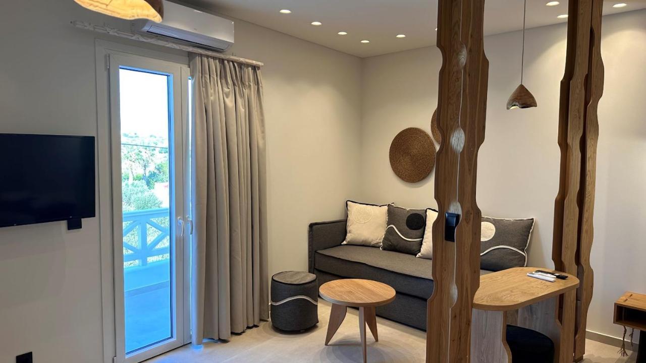 Aristotle Suites Adamantas  Bagian luar foto