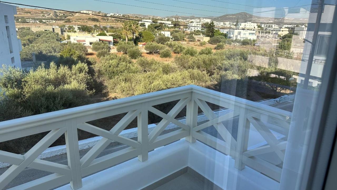 Aristotle Suites Adamantas  Bagian luar foto