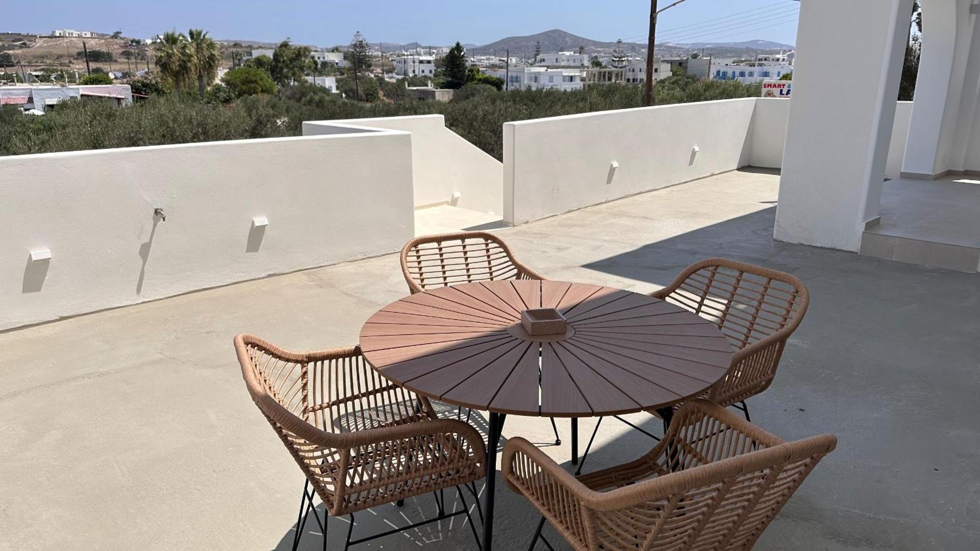 Aristotle Suites Adamantas  Bagian luar foto