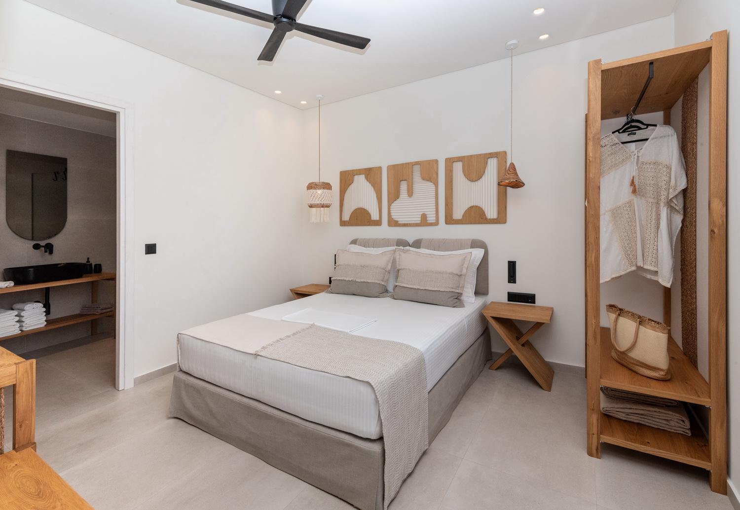Aristotle Suites Adamantas  Bagian luar foto